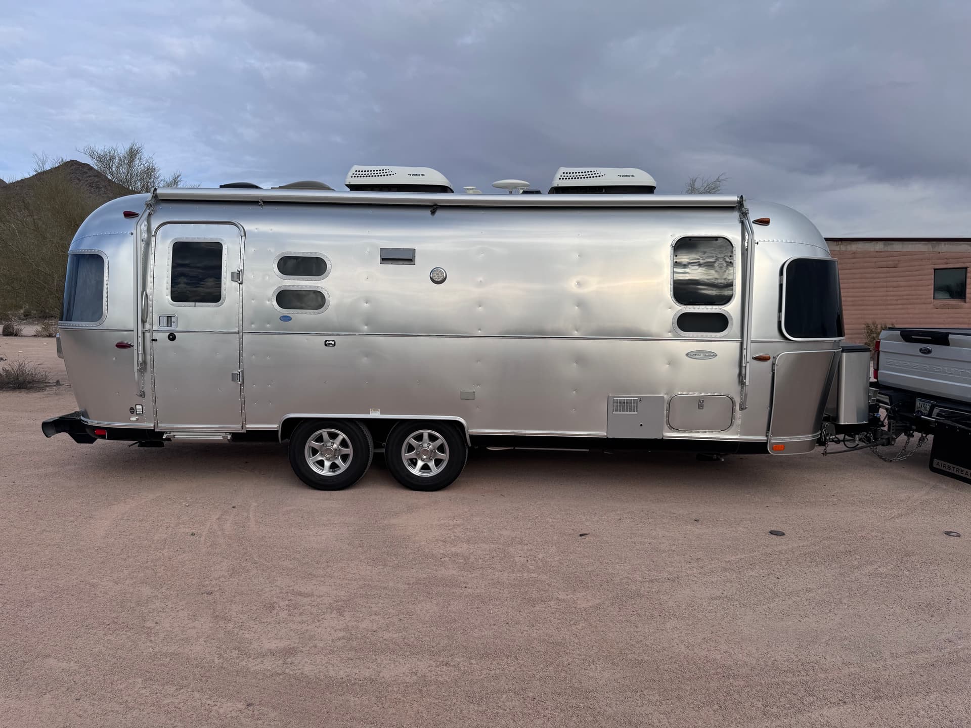 2018 Flying Cloud 25′ FBQ