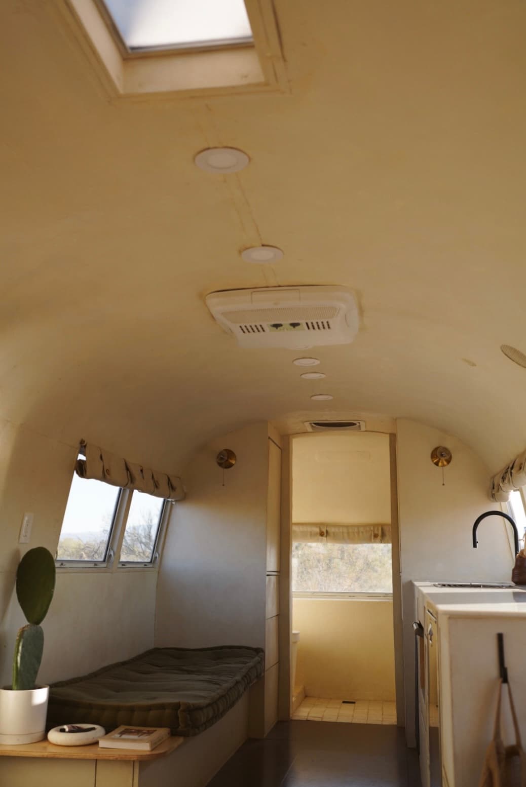 1965 Airstream international Land Yacht