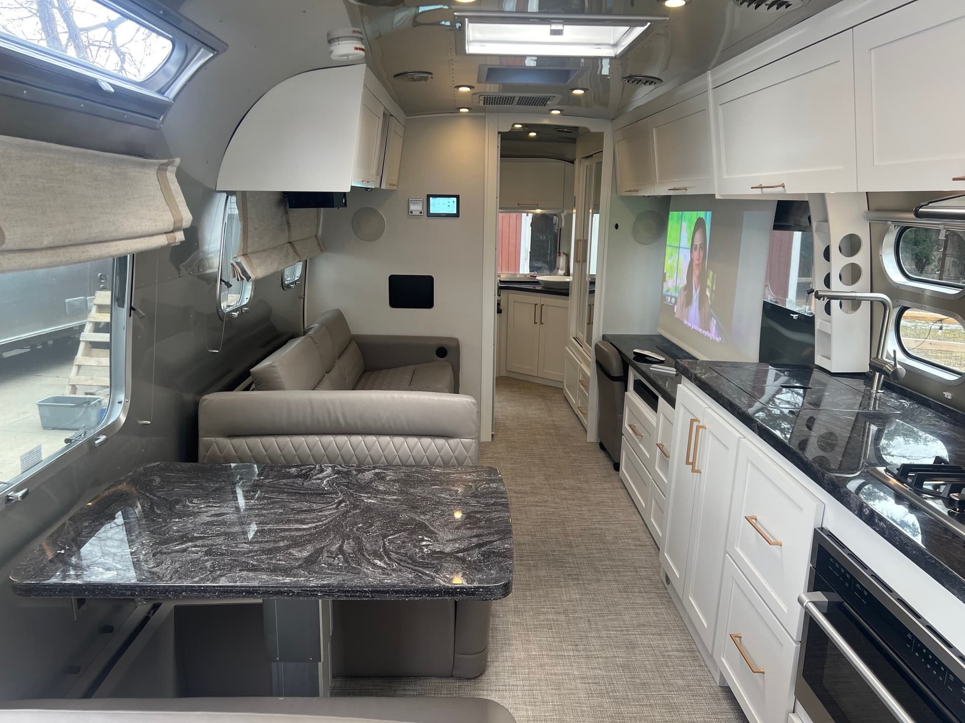 2023 Airstream Classic 33FB