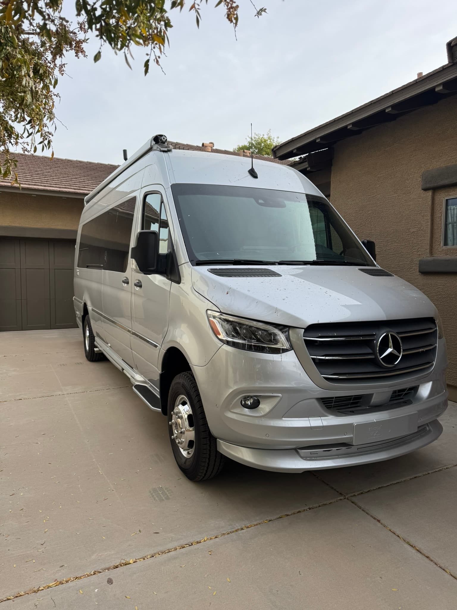 AIRSTREAM INTERSTATE 24GT - Tommy Bahama