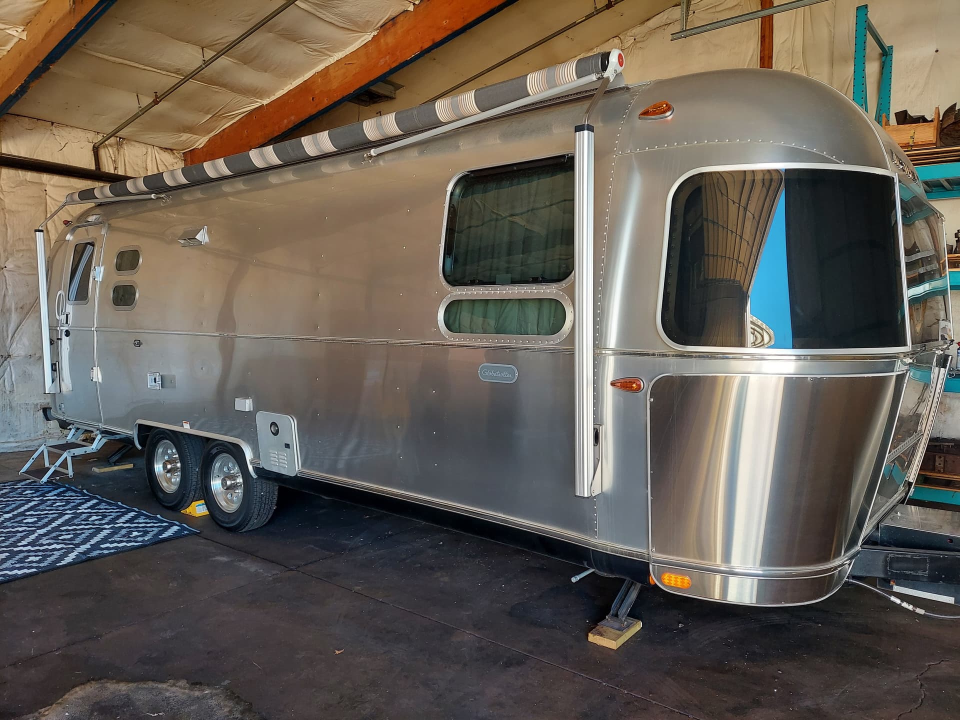 2022 28' Globetrotter