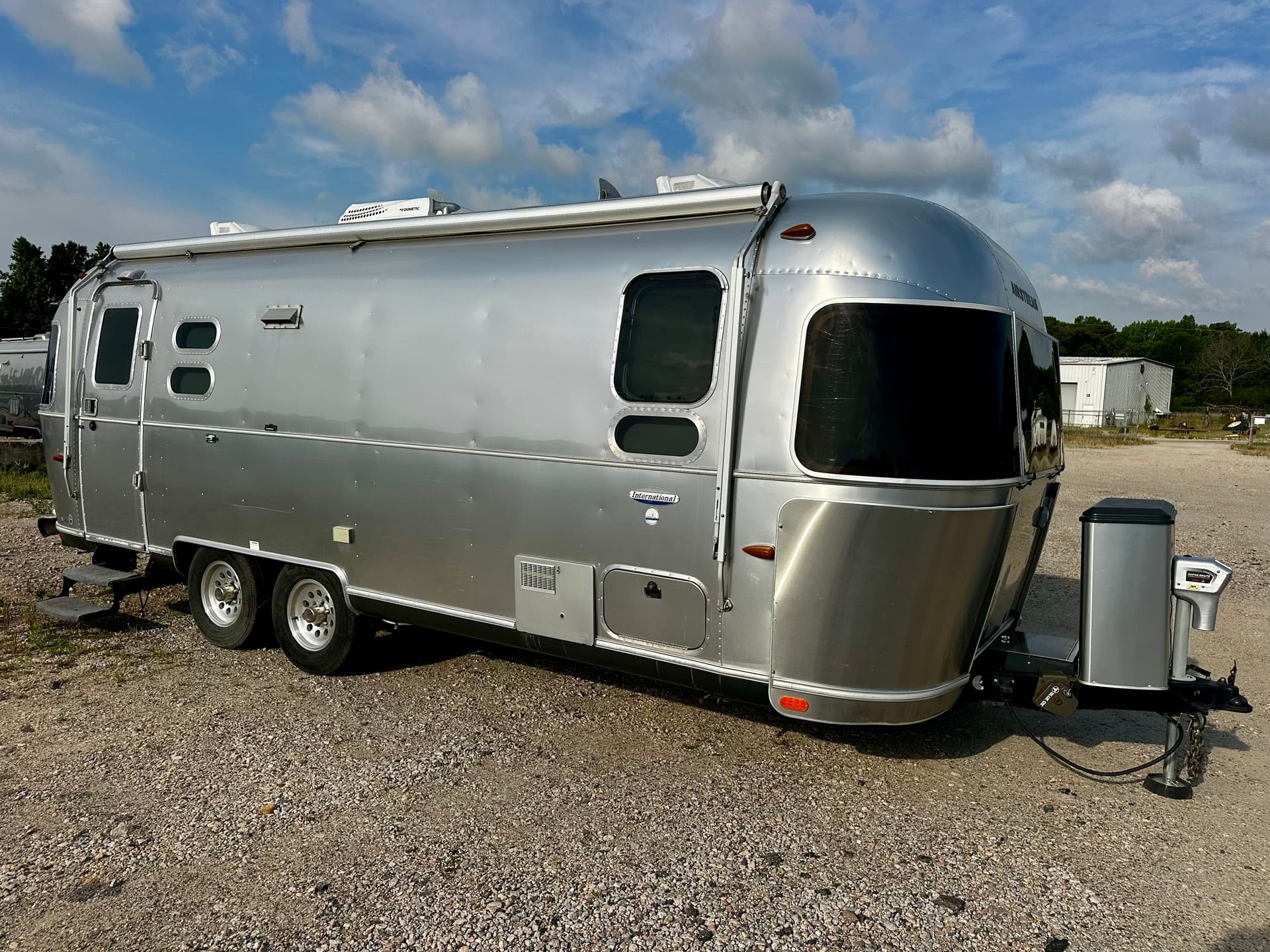 2014 Airstream International Serenity 25FBQ