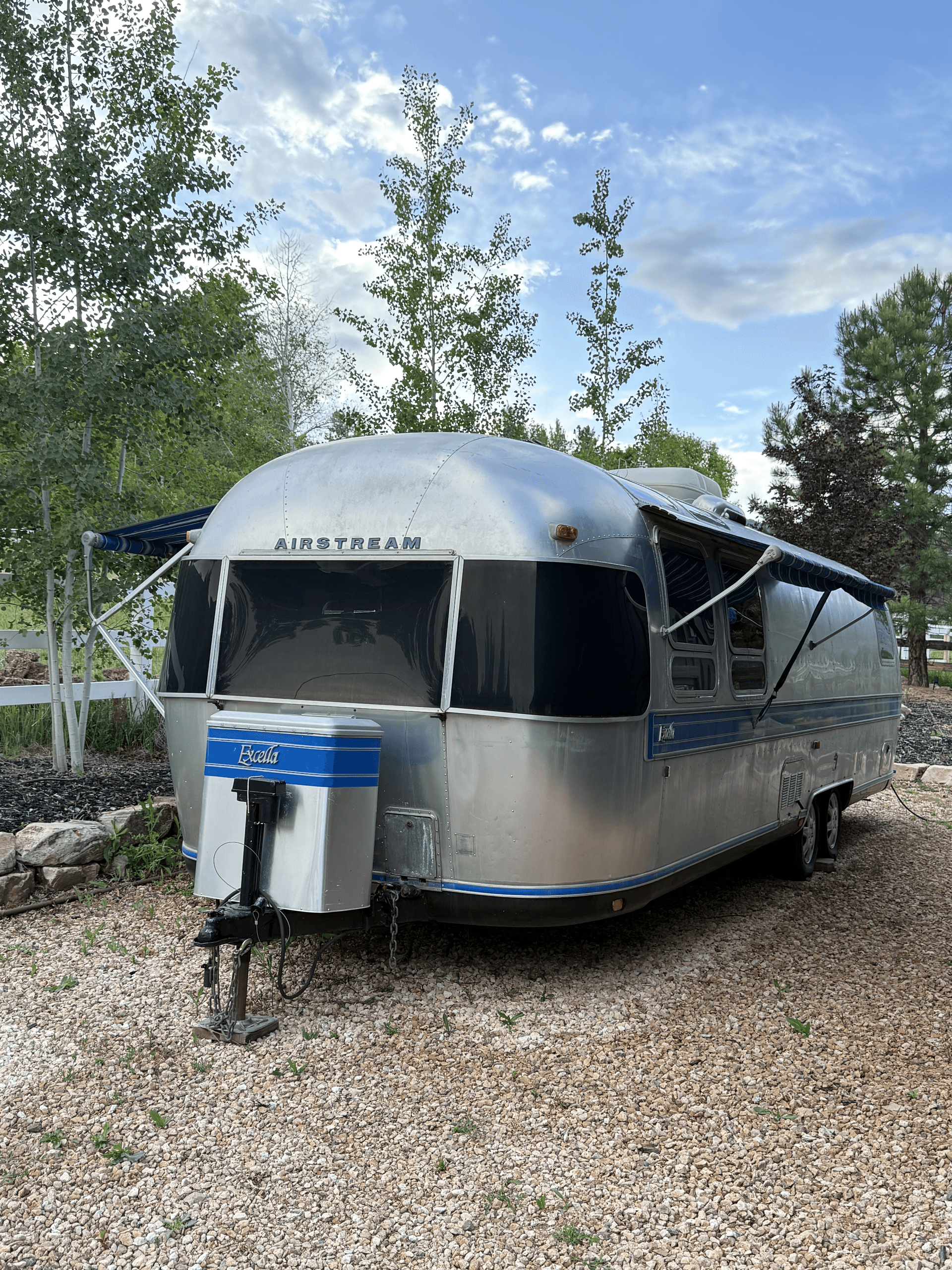 1982 Excella 31FT Trailer