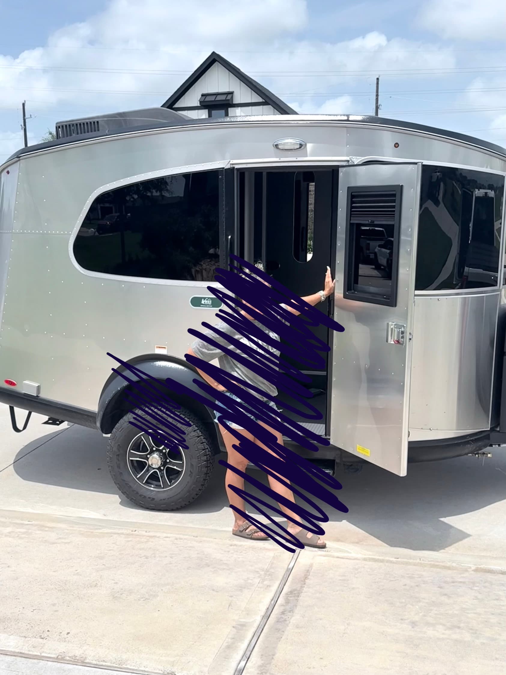 Airstream Basecamp 16X rei special edition