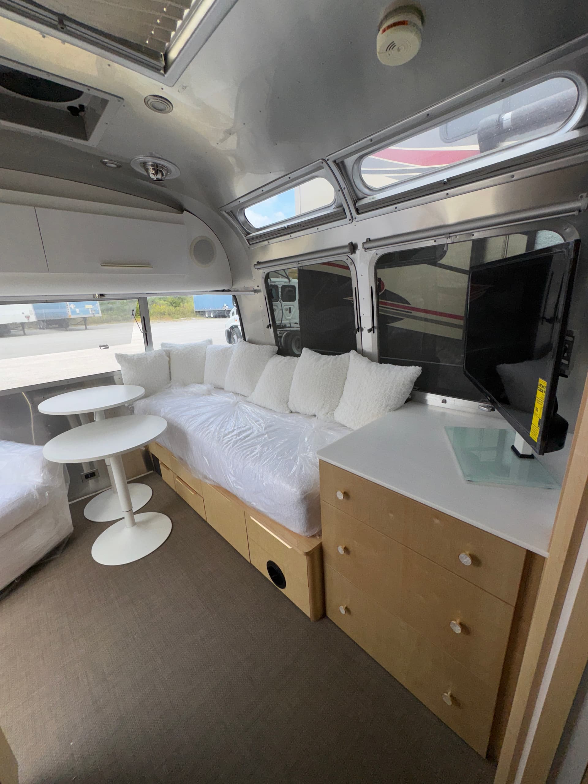 Refitted 2020 Airstream Globetrotter 25fb