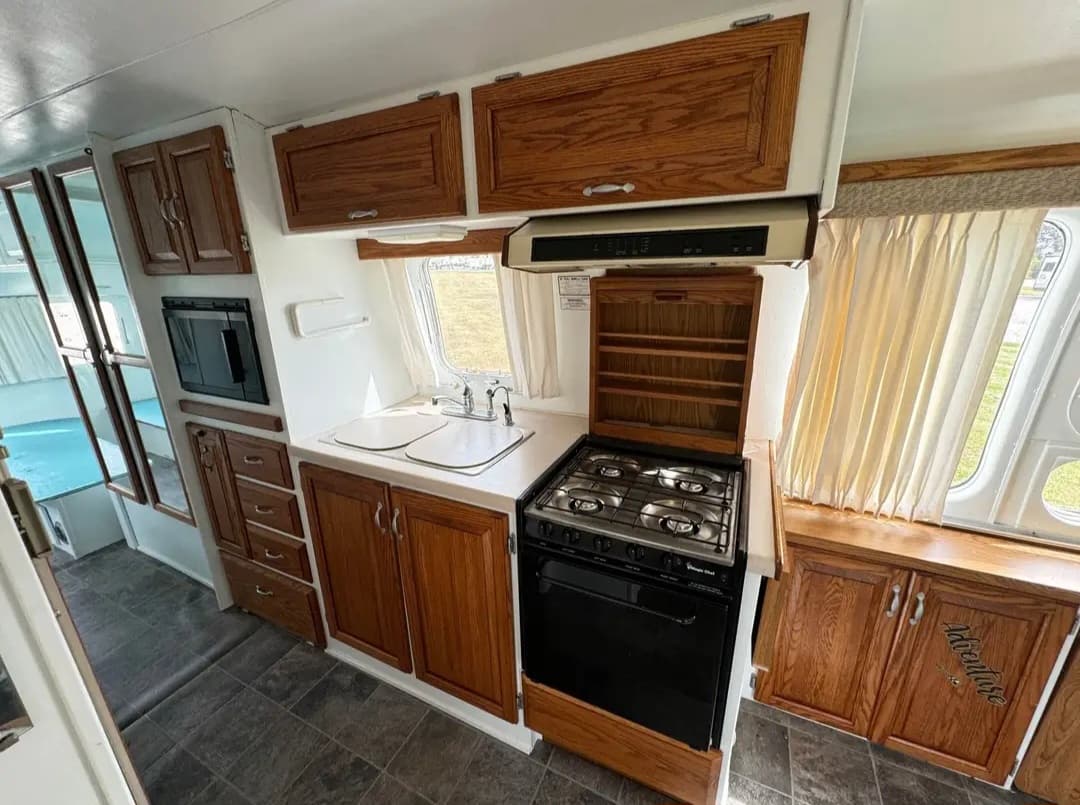 Airstream Excella series M 29'