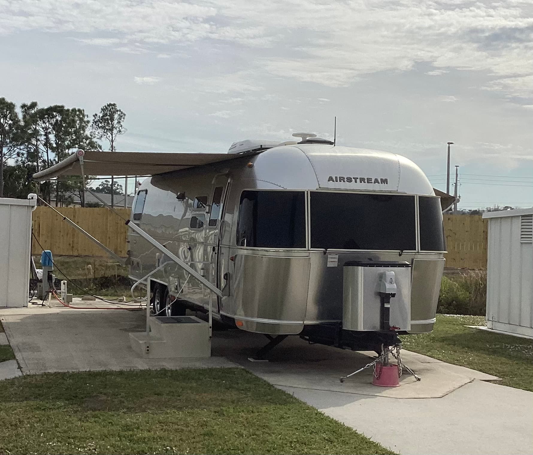 2019 INTL SERENITY 30RB TWIN