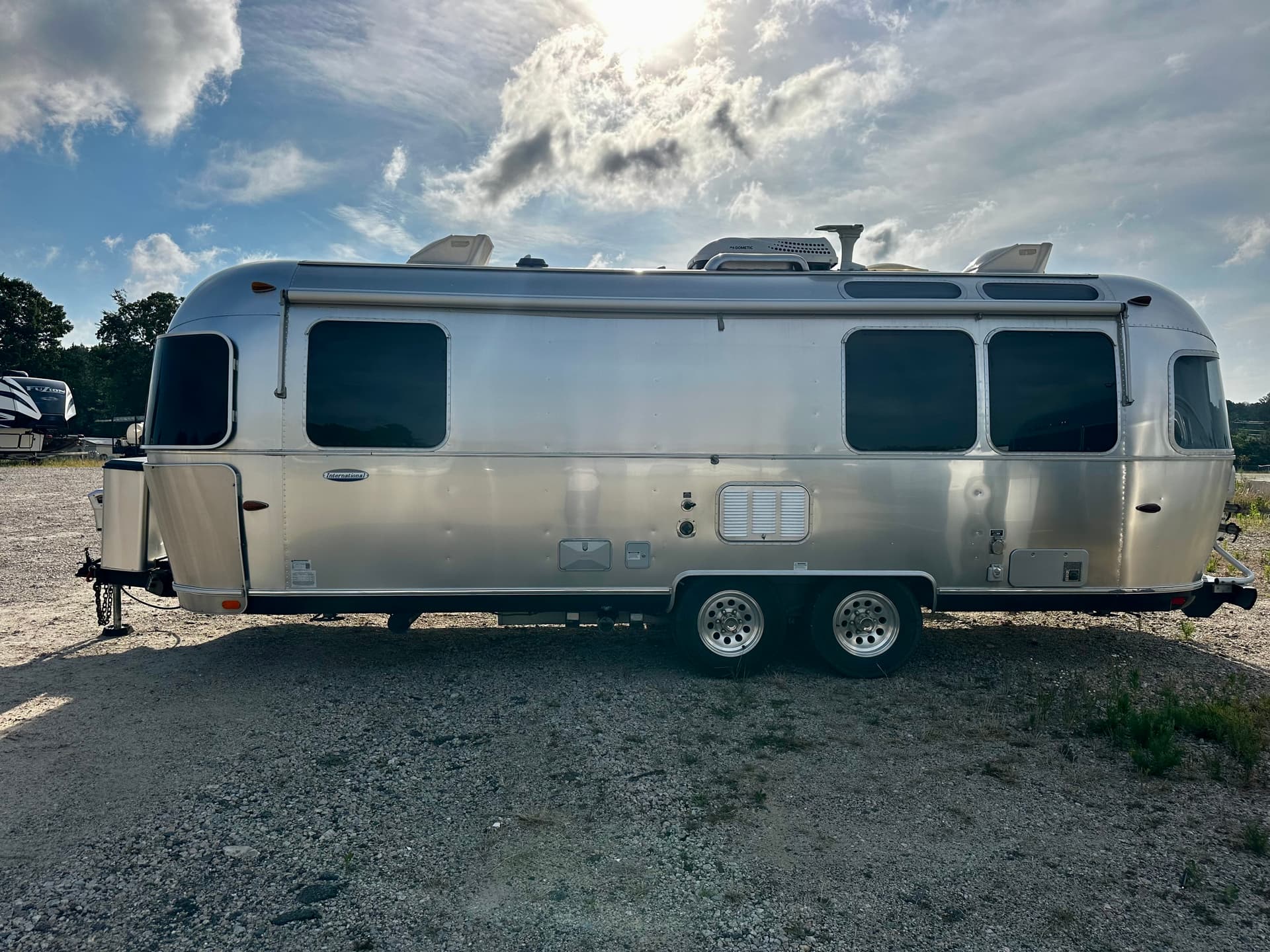 2014 Airstream International Serenity 25FBQ