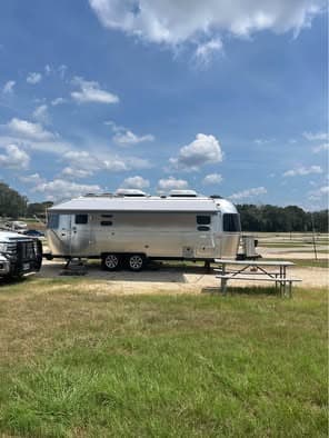 2022 Flying Cloud 25FBQ Trailer