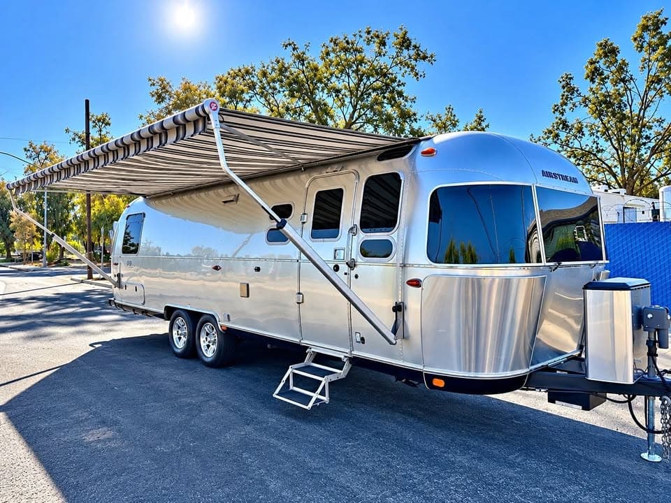2023 Airstream Classic 30RB Travel Trailer