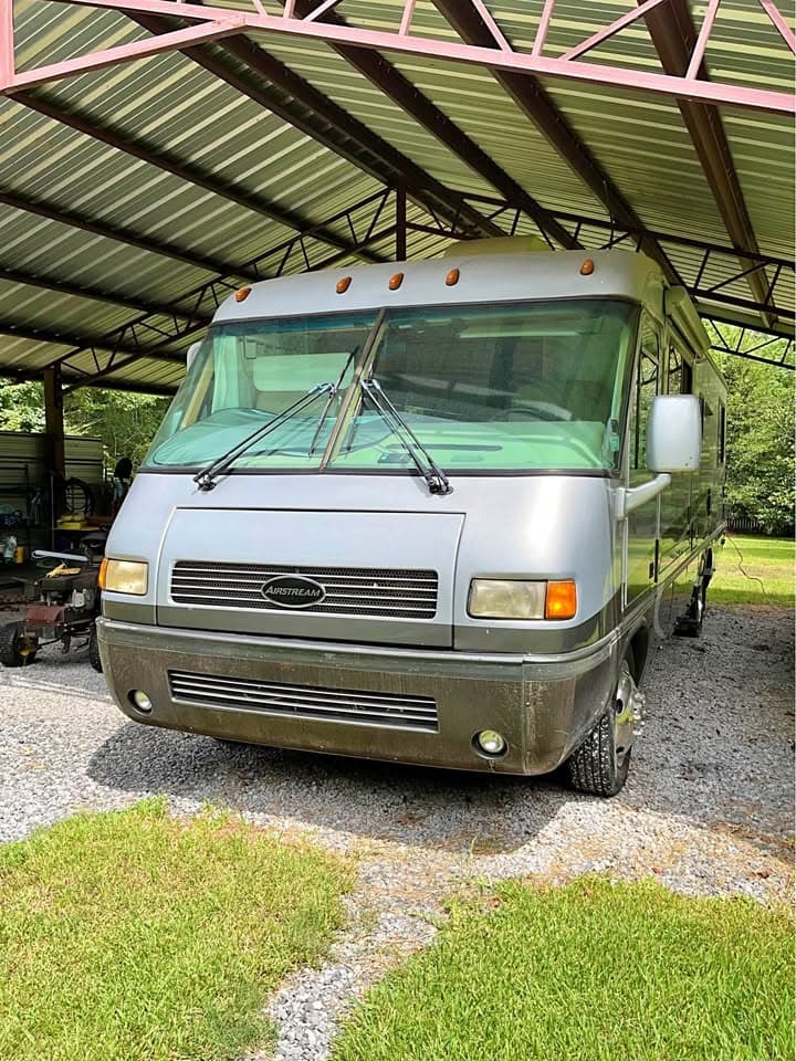 2004 Airstream Land Yacht
