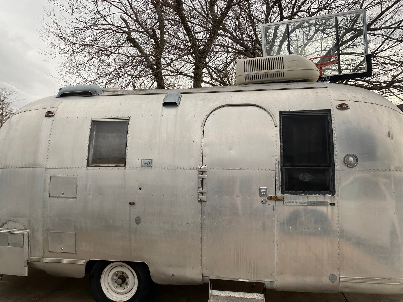 1966 Globetrotter 20′ Trailer in Forney, TX