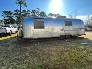 1968 International Ambassador 28FT Trailer in Temperanceville, VA