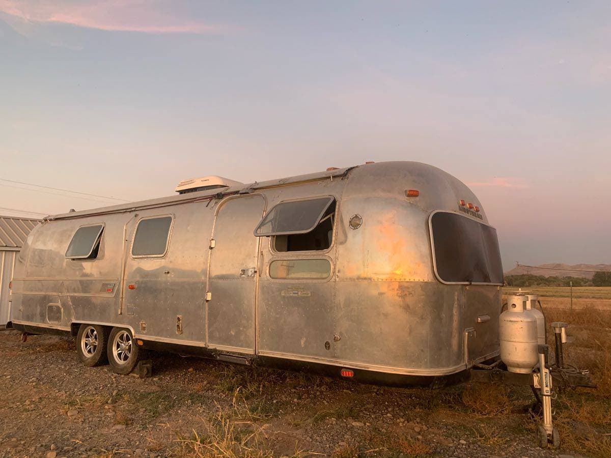 1977 Sovereign Land Yacht Trailer in Vale, OR