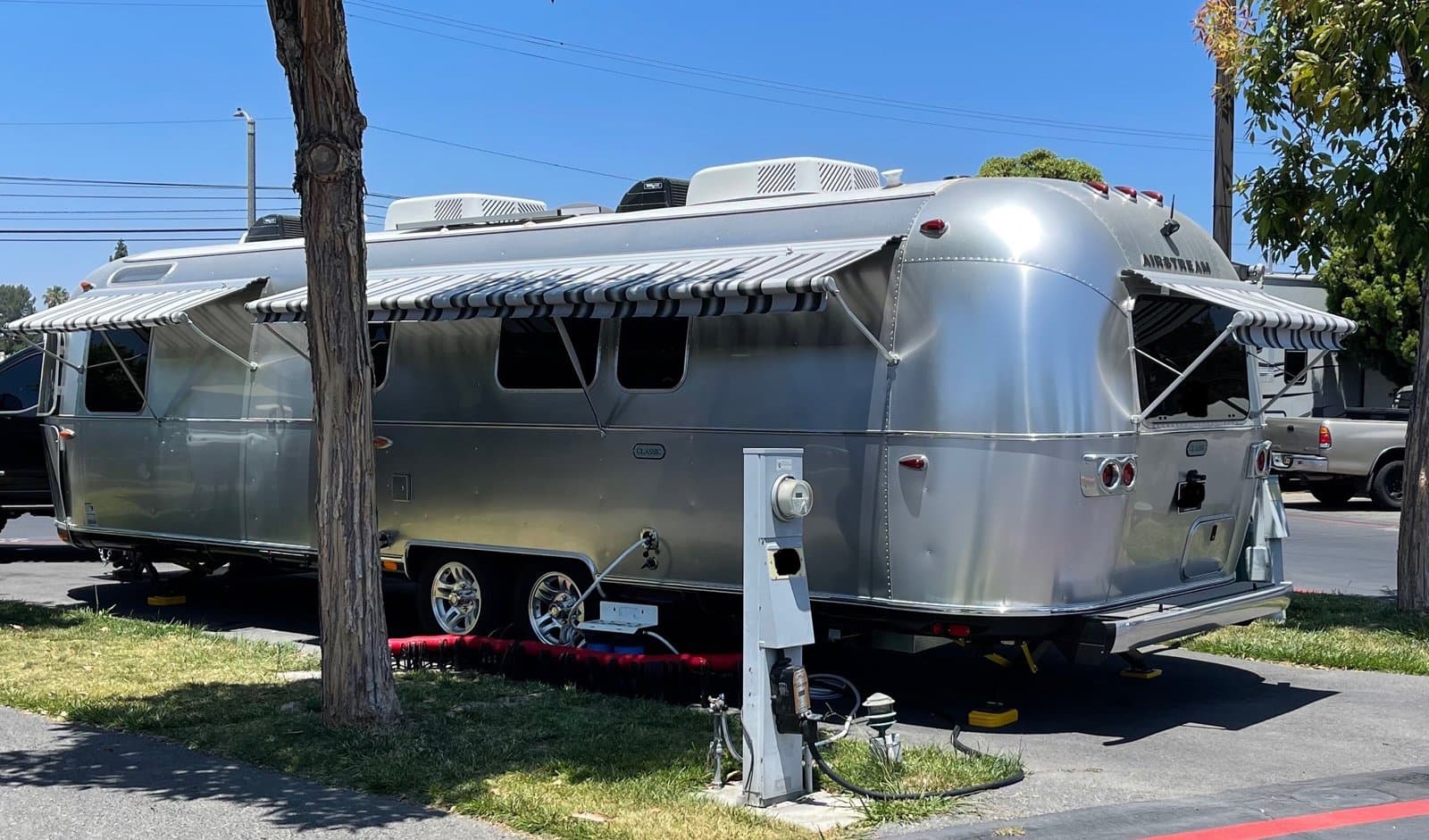 2022 Classic 33FBQ Trailer in Temecula, CA